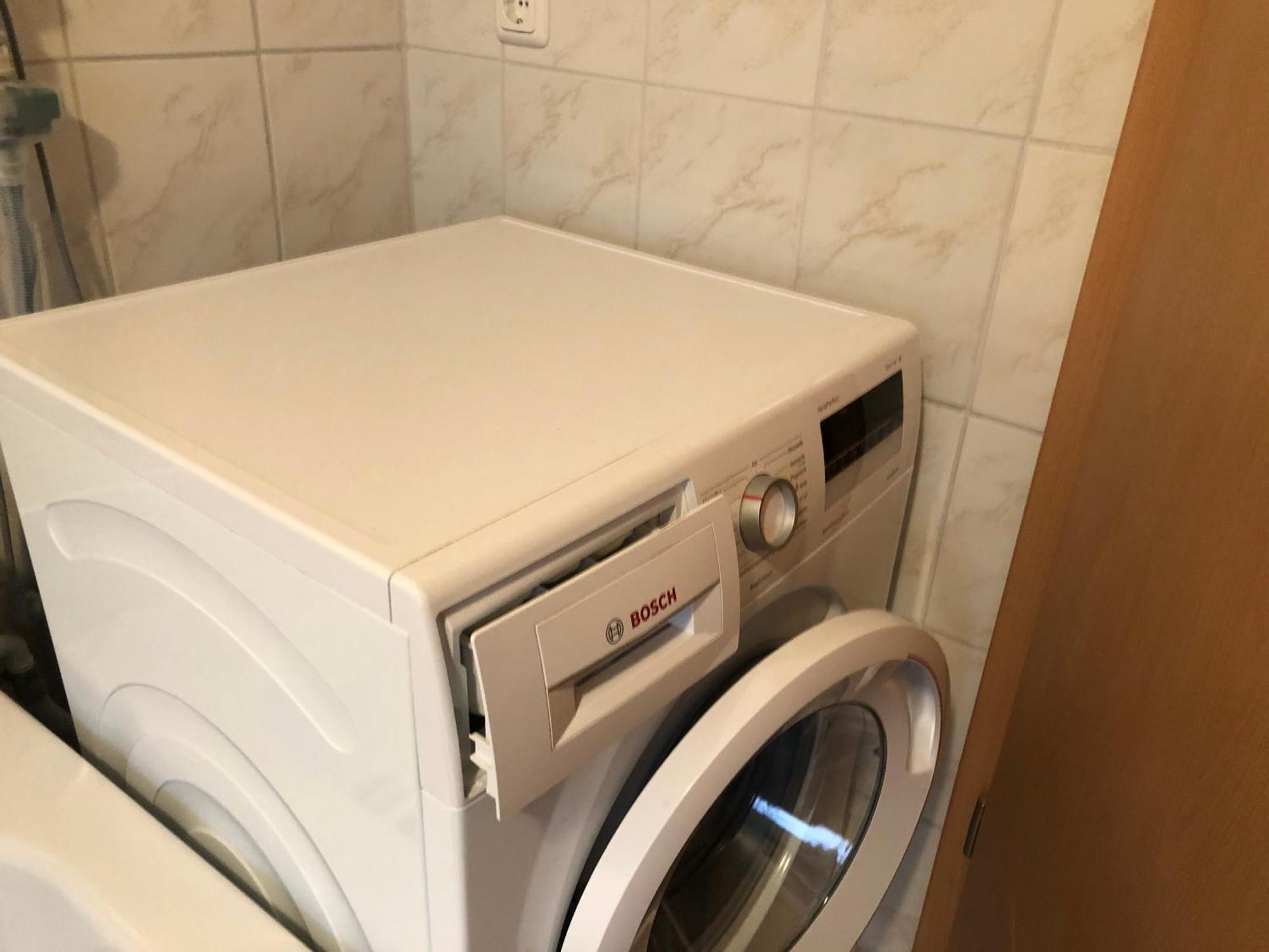 Schoene Ferienwohnung In Bahnhofsnaehe Fuer Urlaub, Studium Oder Arbeit Deggendorf Exterior foto